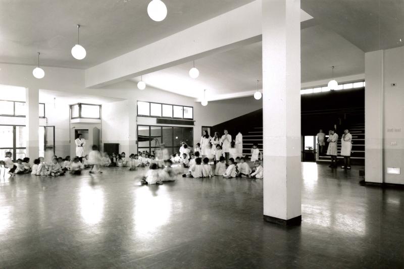 19. L’atrio con la gradonata