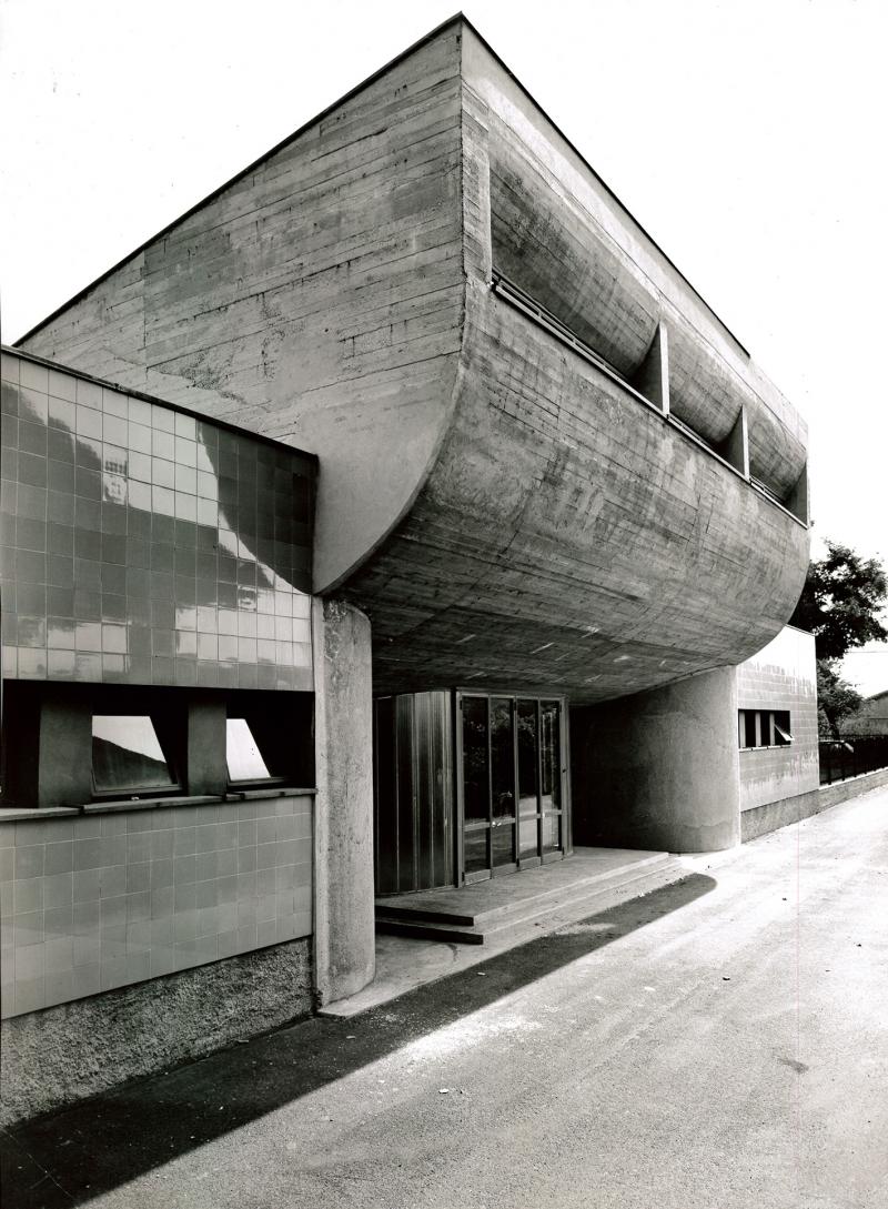 8. Particolare del fronte ovest