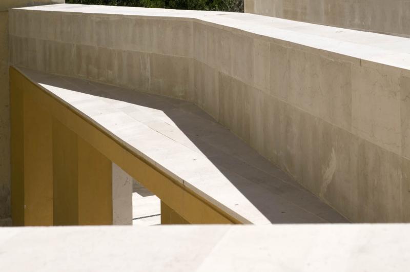 Particolare del rivestimento lapideo