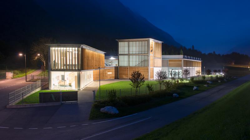 vista notturna del complesso