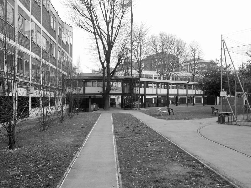 La pensilina di collegamento esterno e i corpi minori