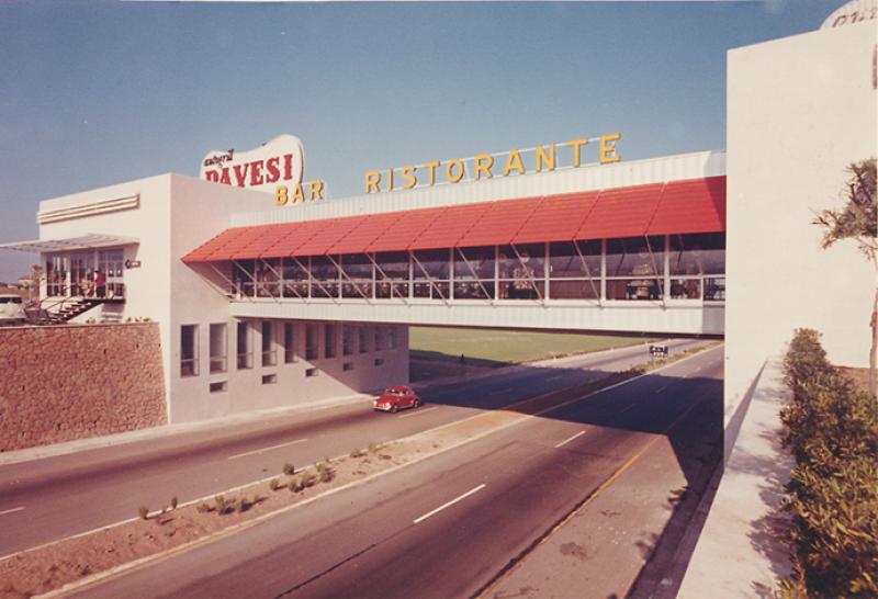 Particolare corpo sospeso