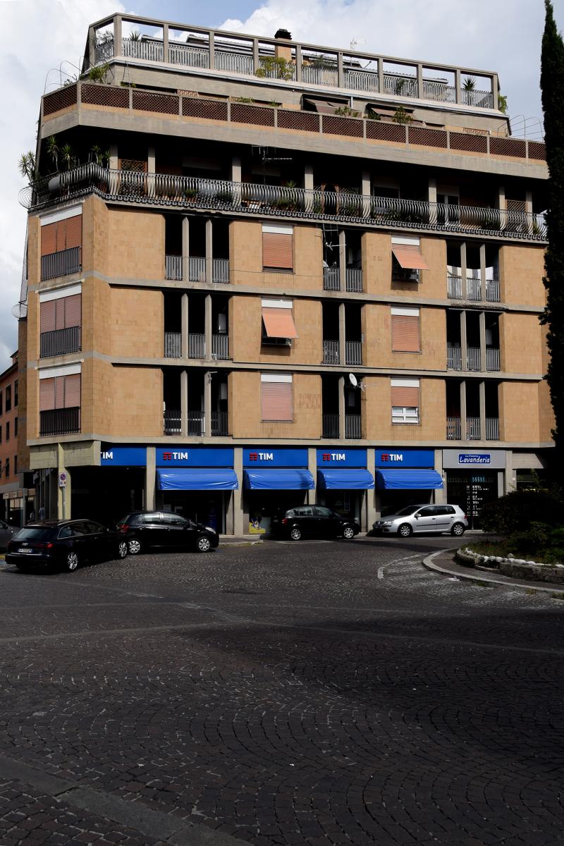 Prospetto su piazza Ridolfi