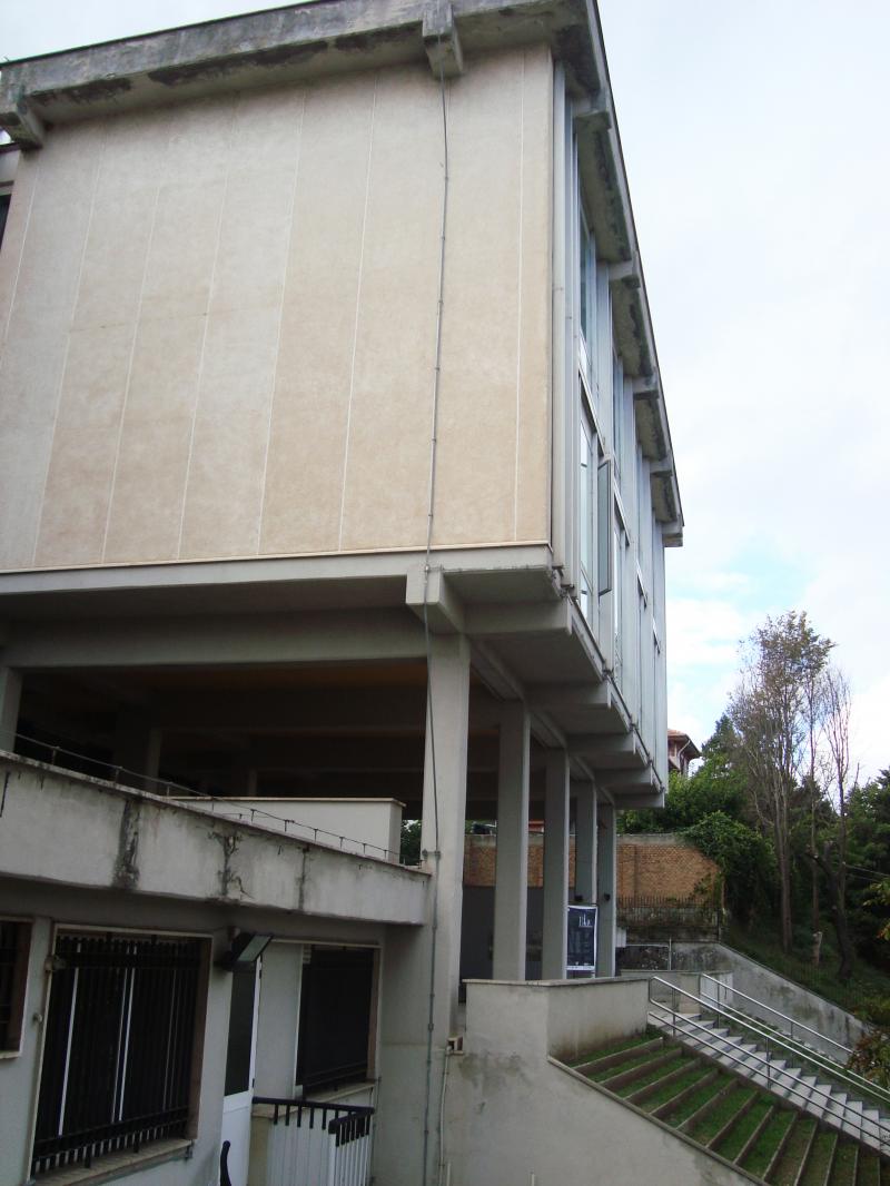 Scorcio prospetto posteriore