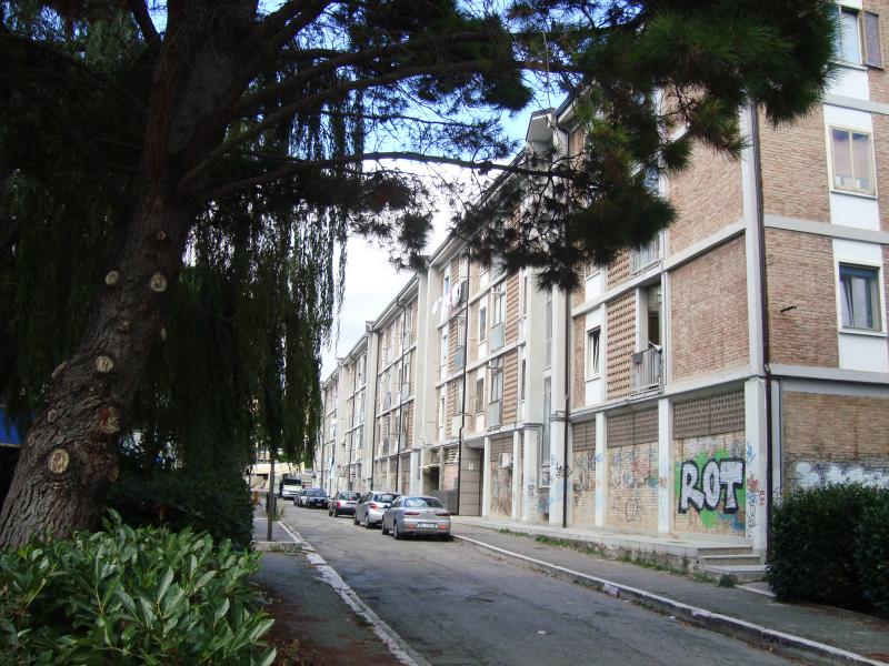 Fronte su Piazza Pisa
