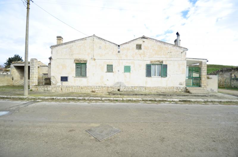 Blocco bifamiliare, prospetti ovest