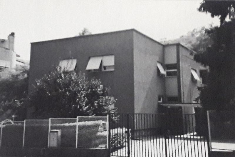 Il condominio Fiò Bellot dall’ingresso su via Pinchia