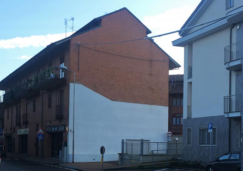 Fronte cieco su via Pinerolo, 2019 
