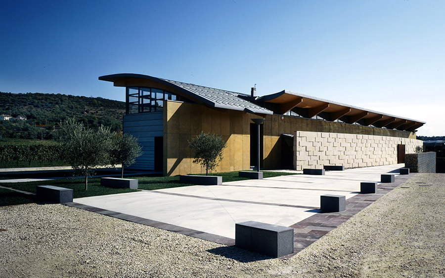 Veduta esterna piazzale esterno