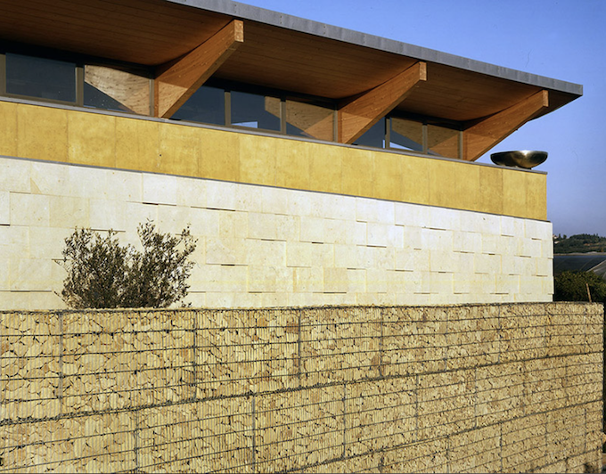 Particolare con l'attacco della copertura