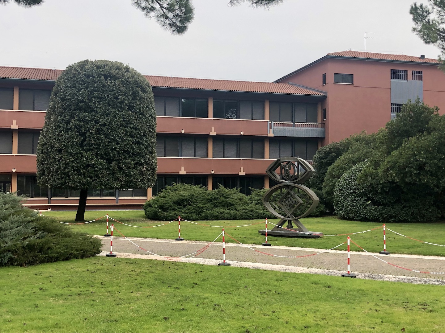Prospetto ovest, parziale