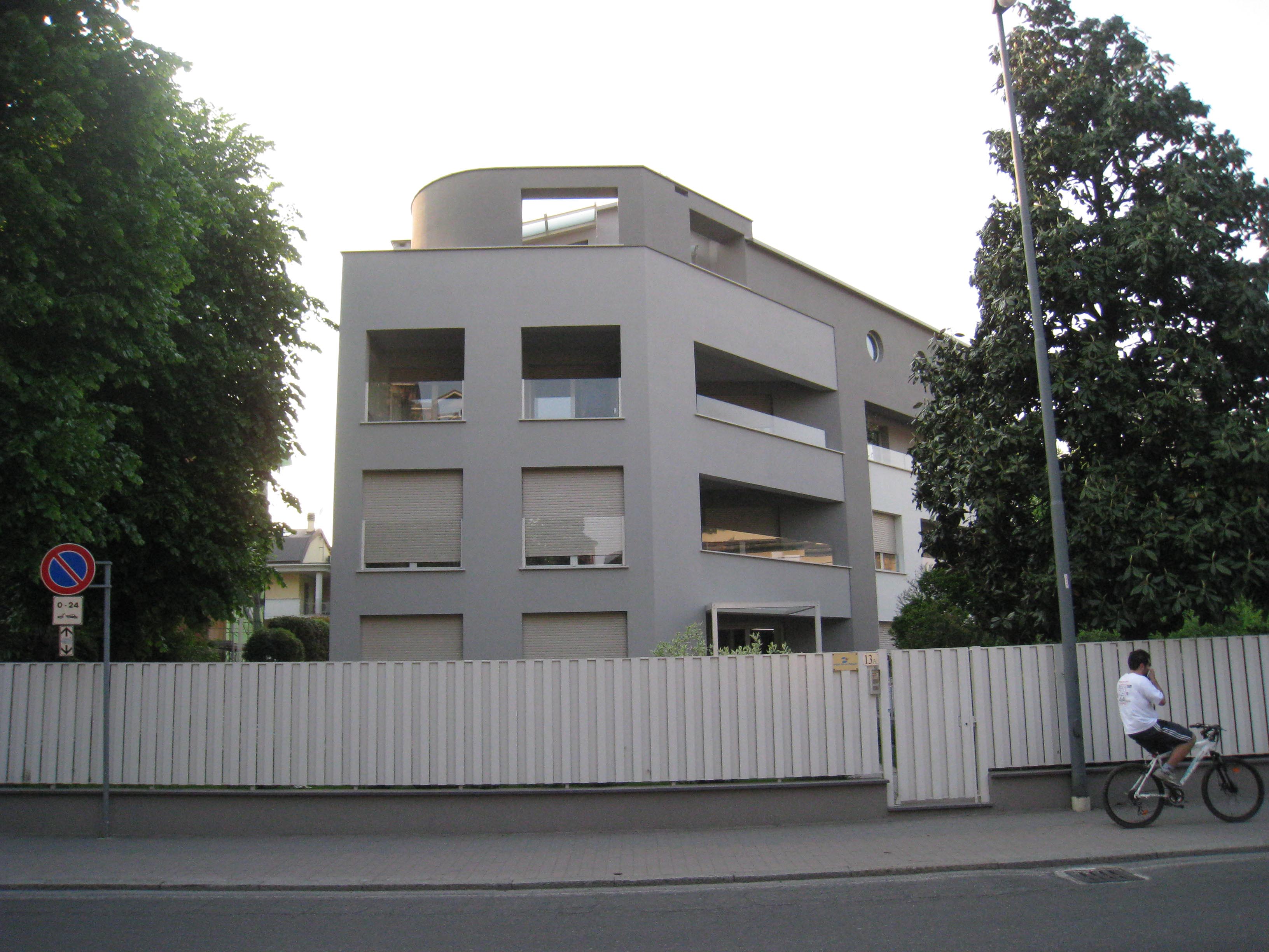 Vista post 2010 - fronte strada