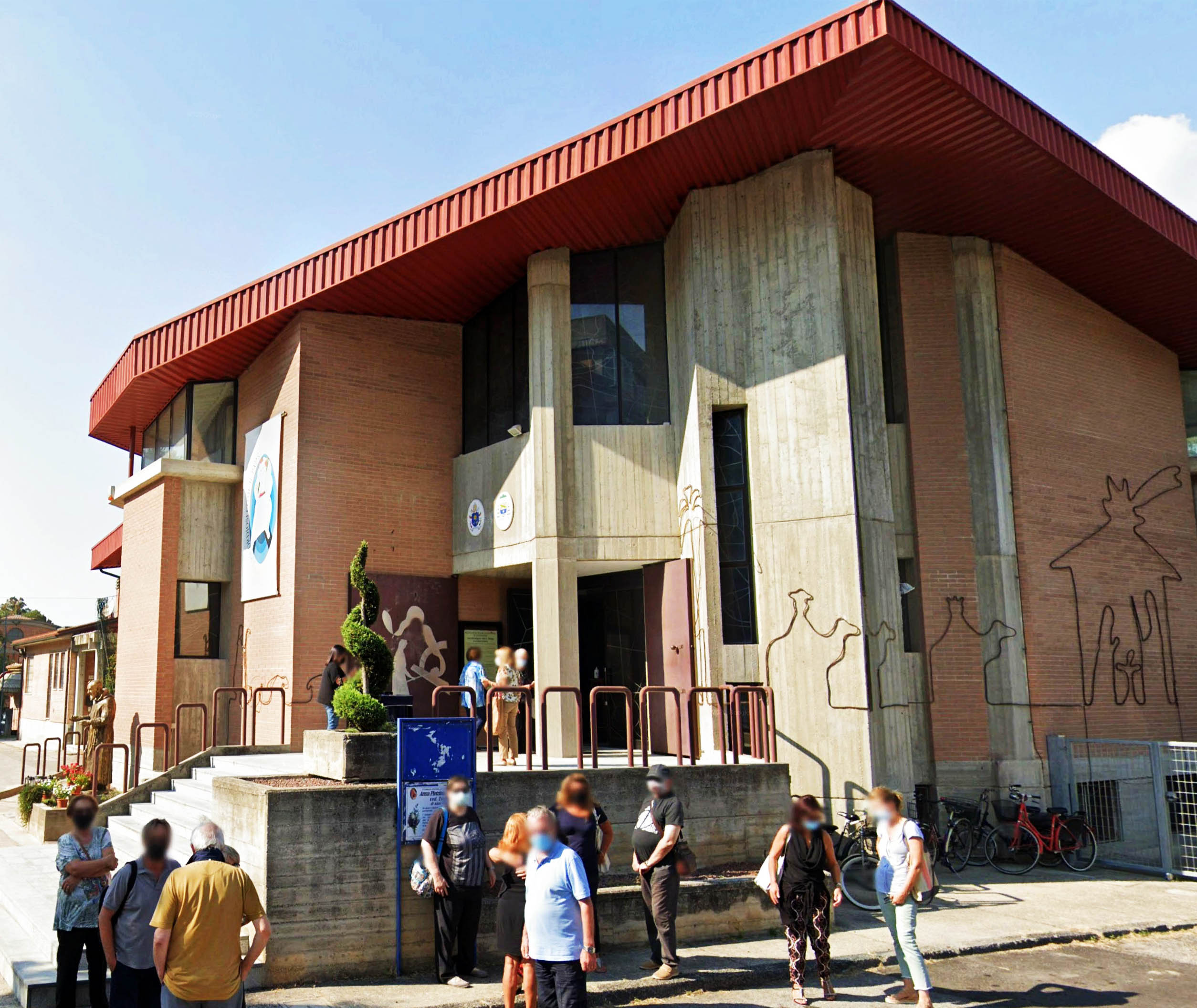 Vista esterni - fronte strada