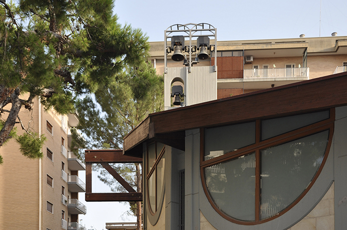 Particolare del campanile