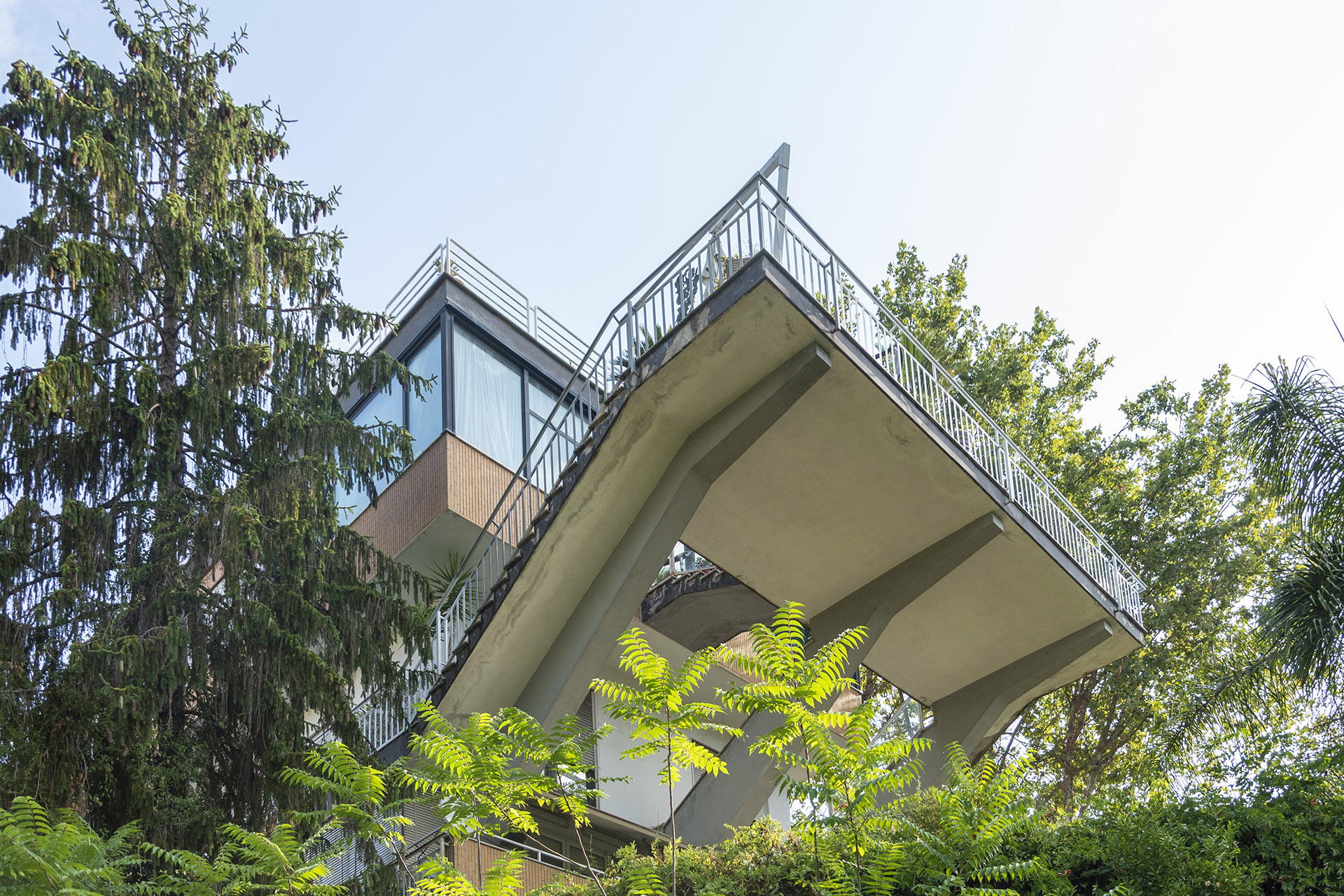 Particolare del terrazzo in aggetto