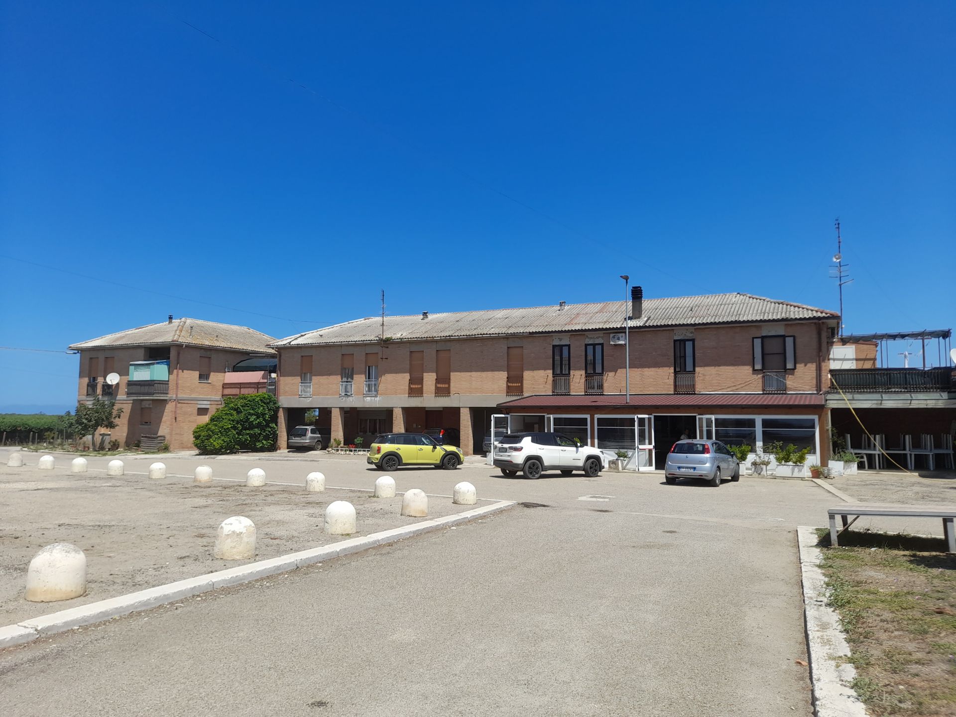 edificio polifunzionale