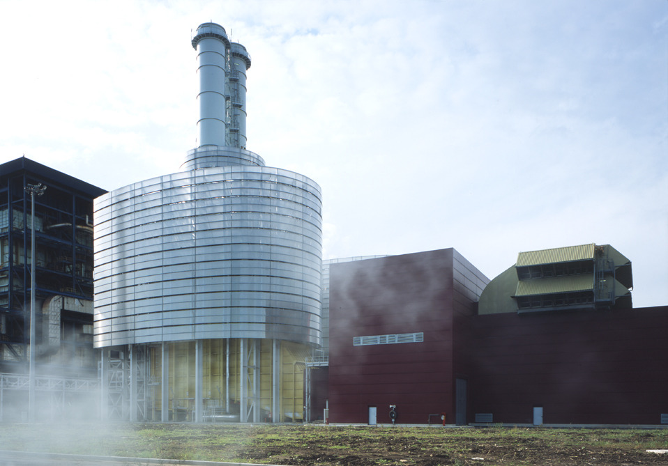 Vista dell'edificio turbogas e del generatore vapore a recupero