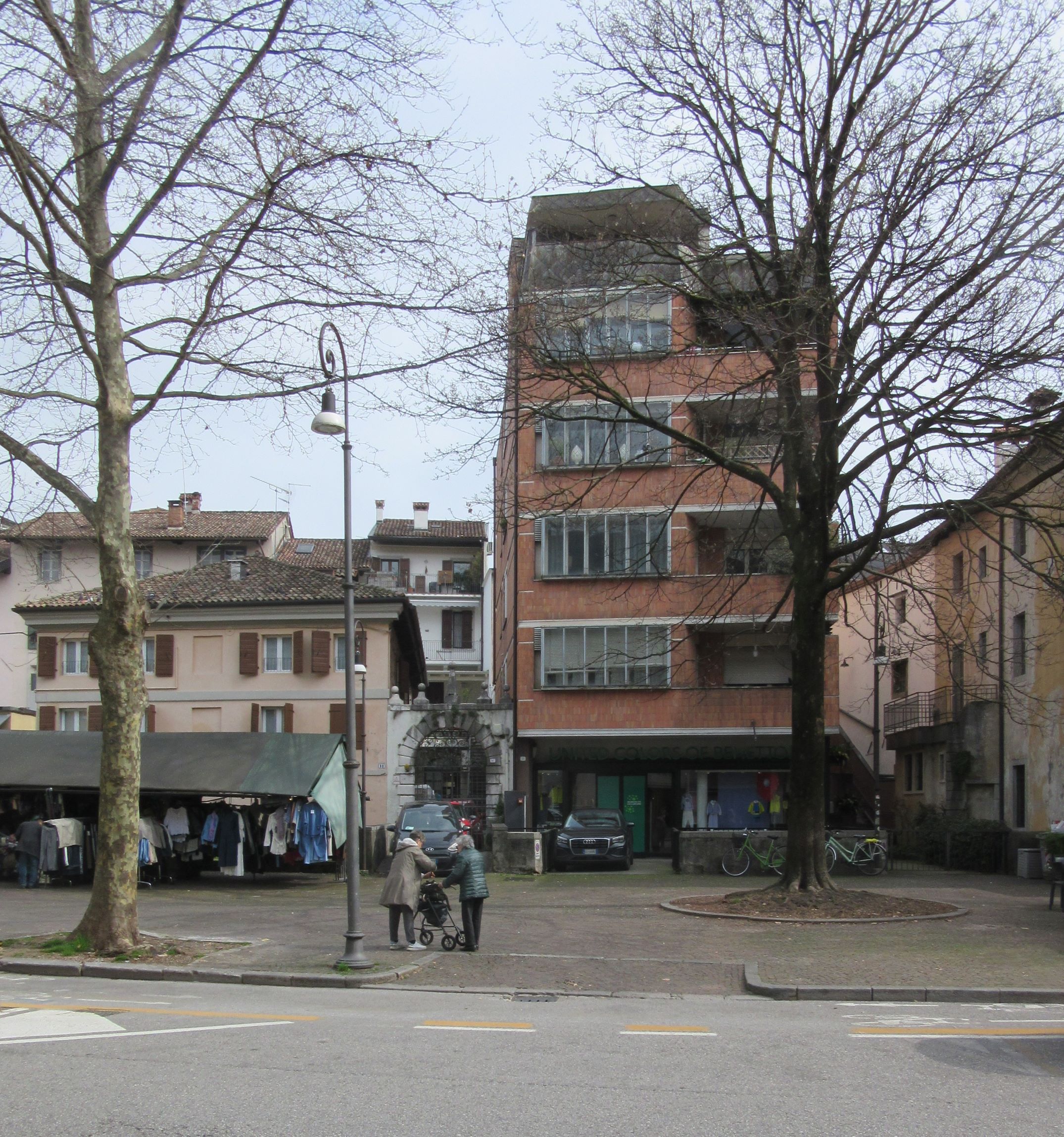 Il fronte principale nel contesto