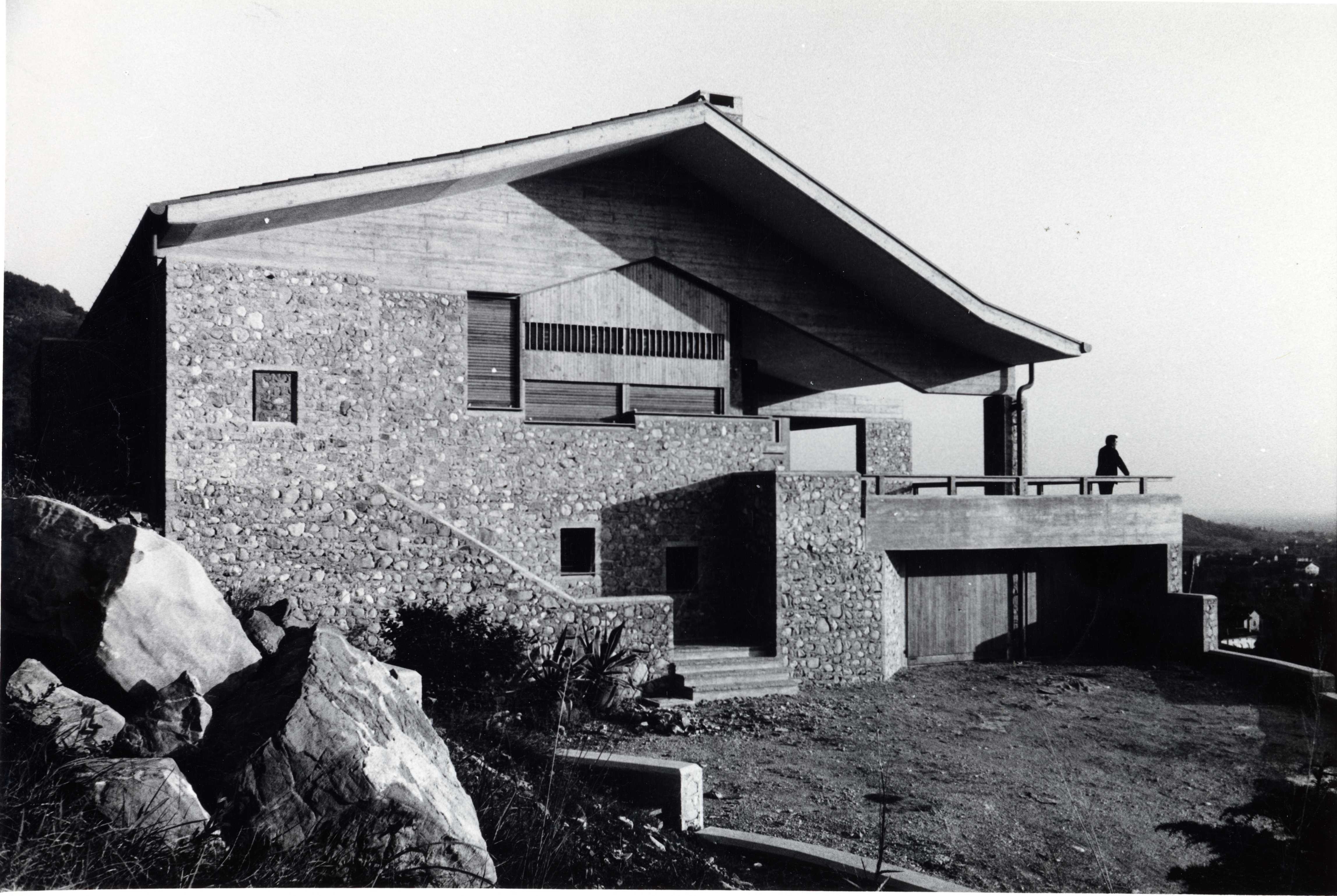 Veduta dal piazzale di ingresso