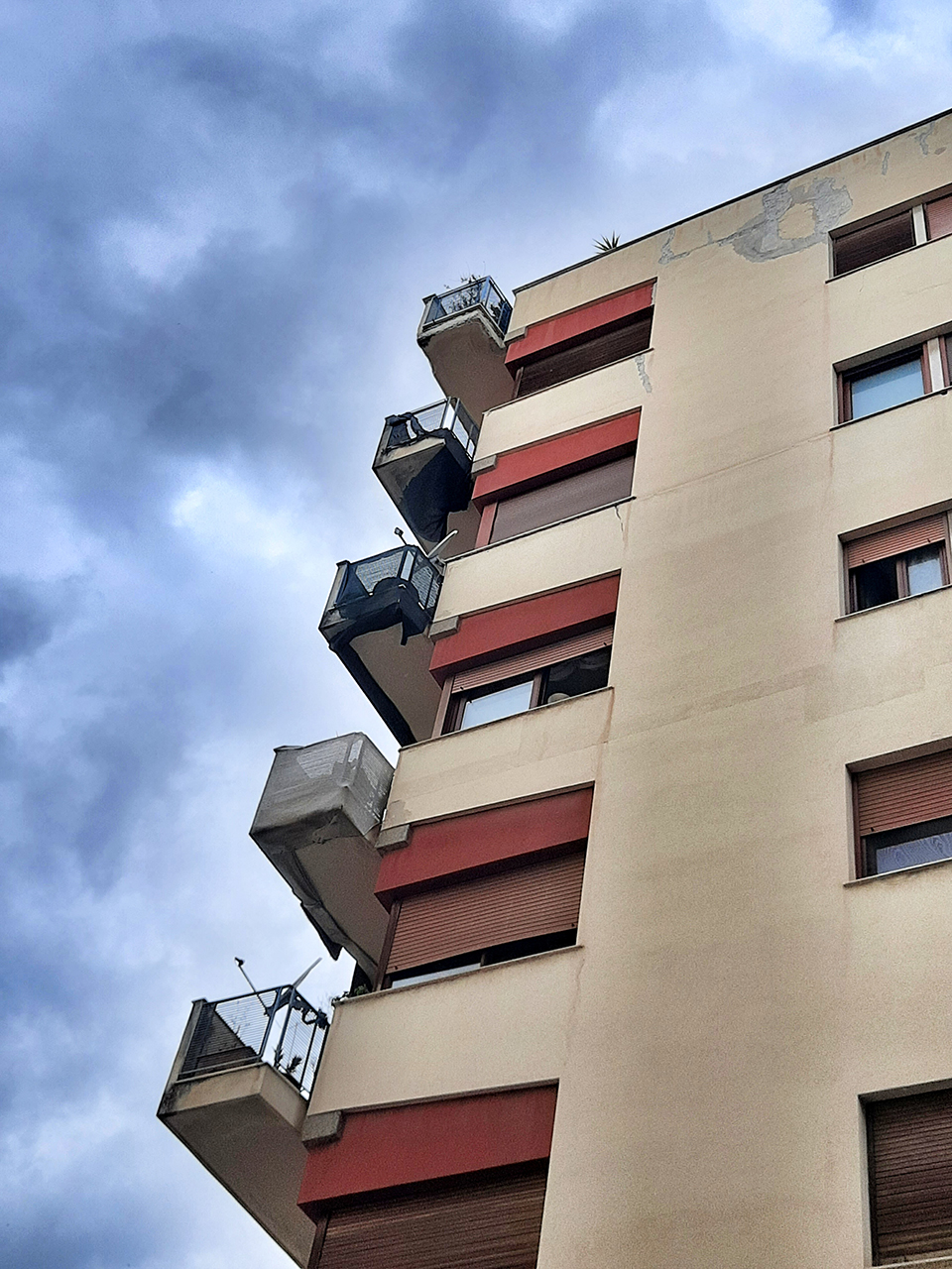 Angolo tra Via Costantino Nigra e Via Piersanti Mattarella