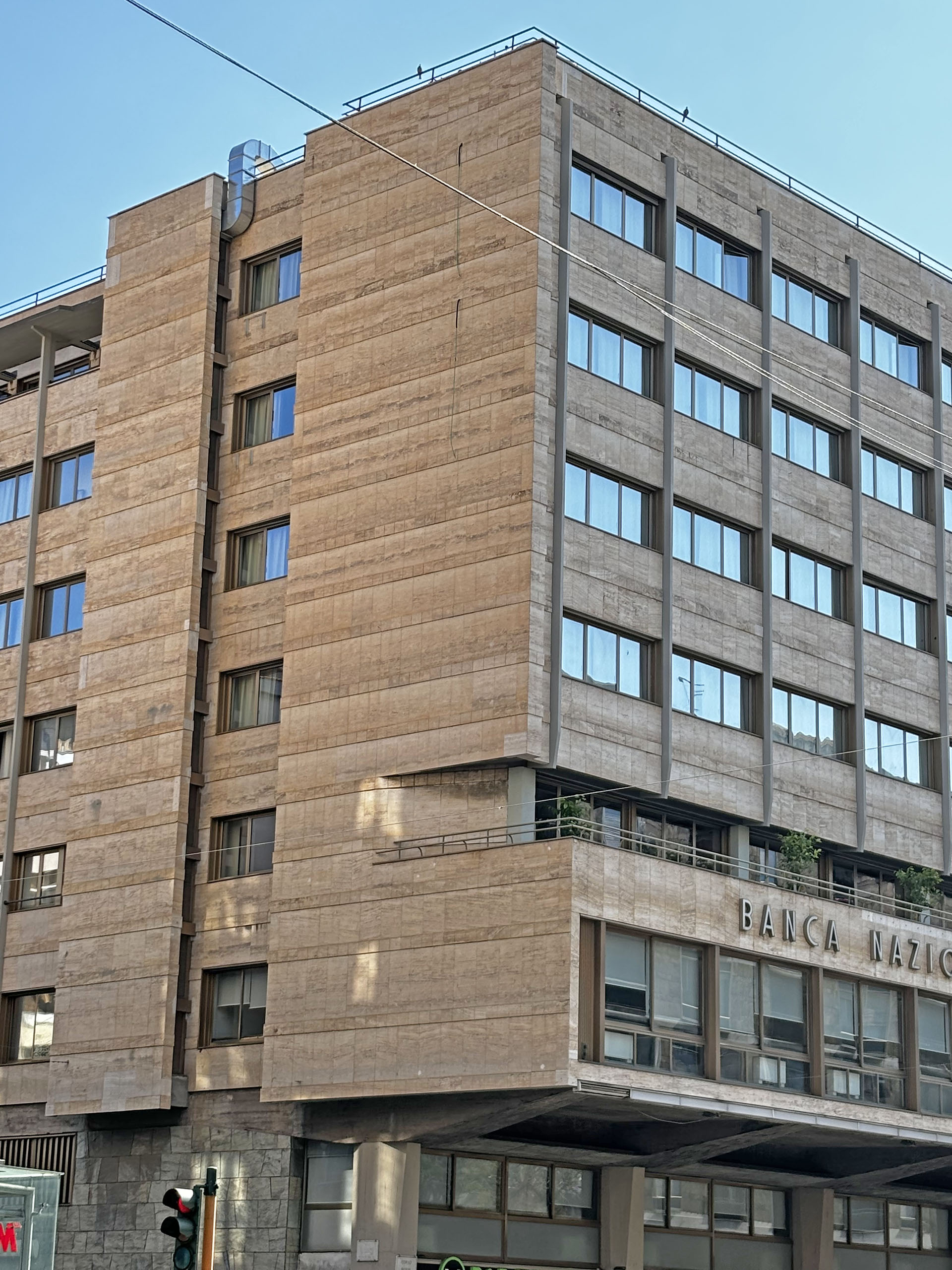 Dettaglio dell'angolo tra Corso Sicilia e via Puccini