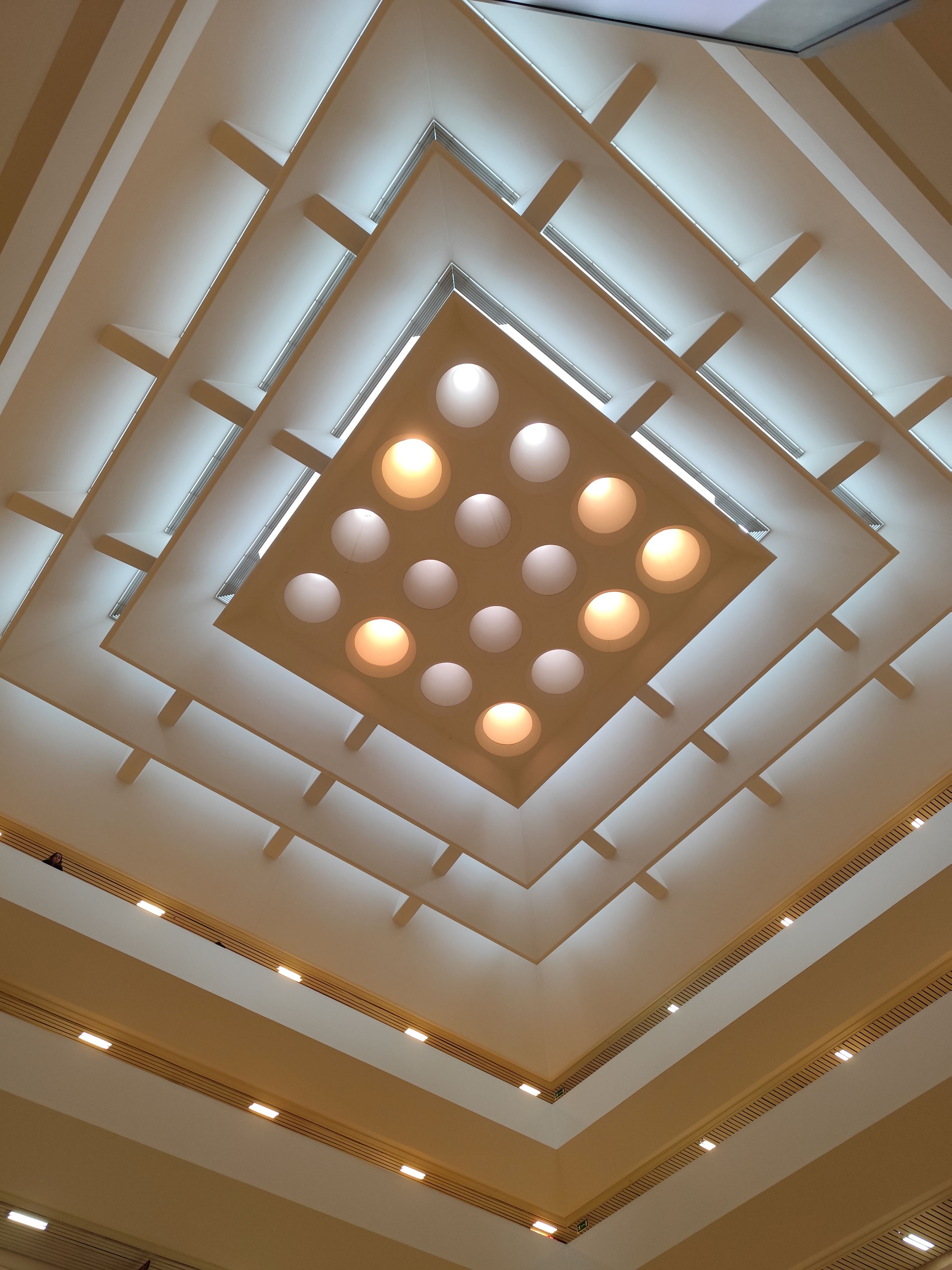 Lucernaio quadrato dell'atrio centrale