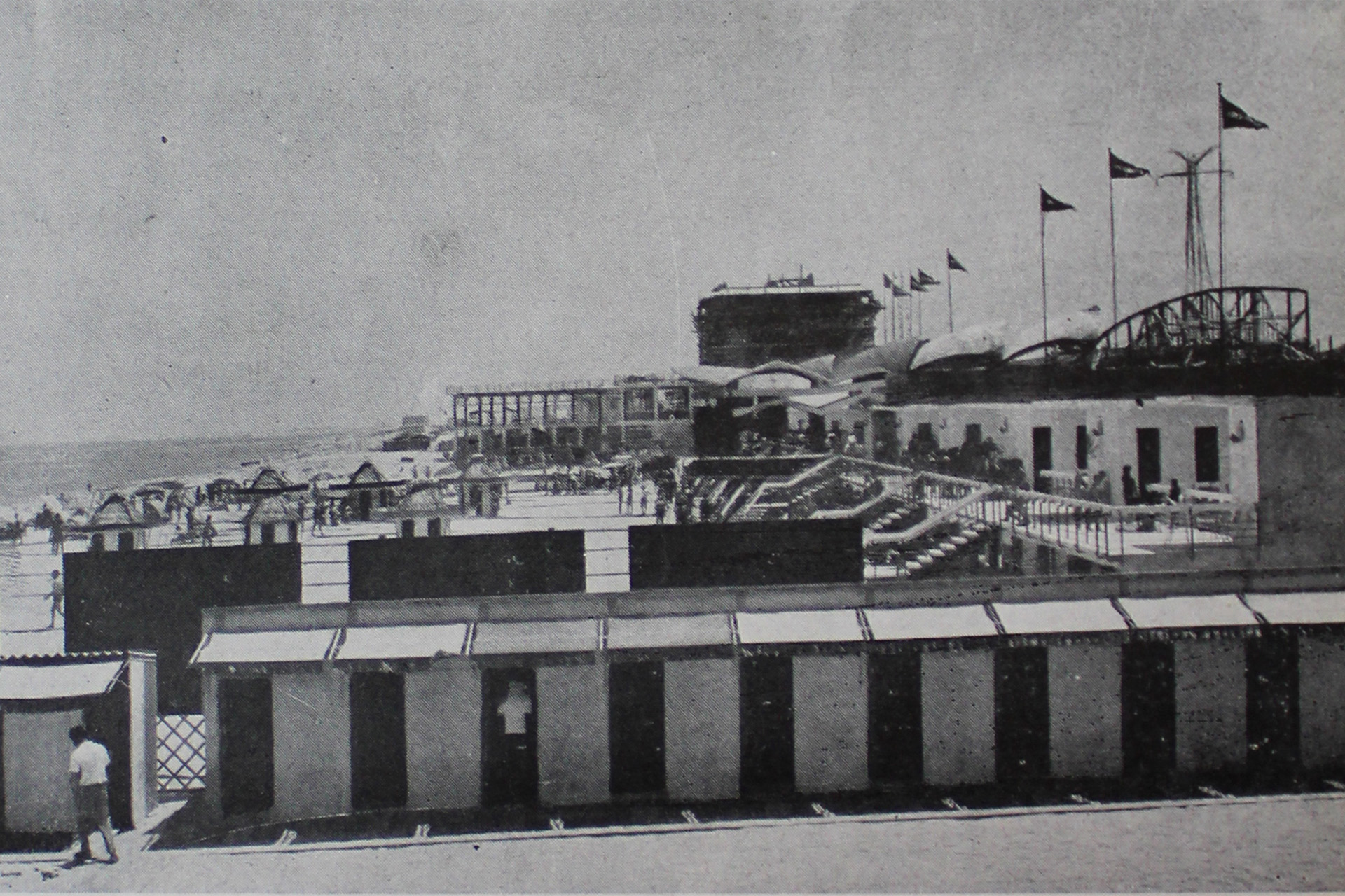Copertura del lido in costruzione