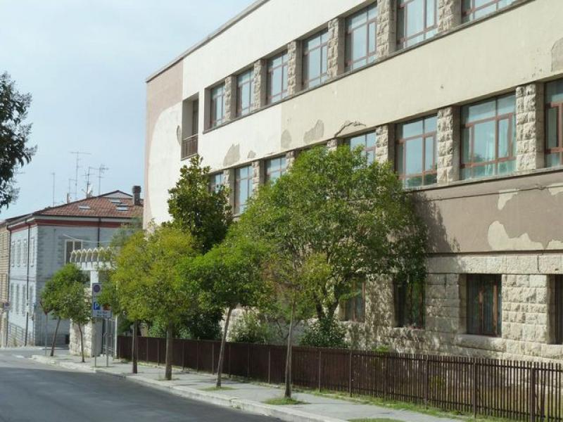 veduta facciata su via Trieste (2013)