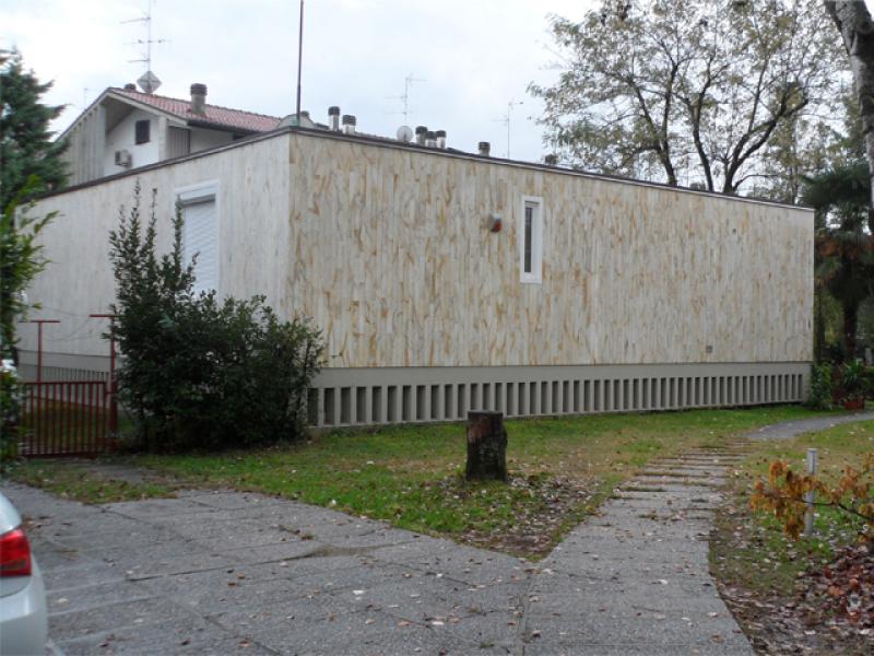 Vista del rivestimento in marmo delle residenze