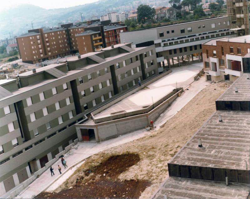 veduta dall'alto della corte interna (1977)