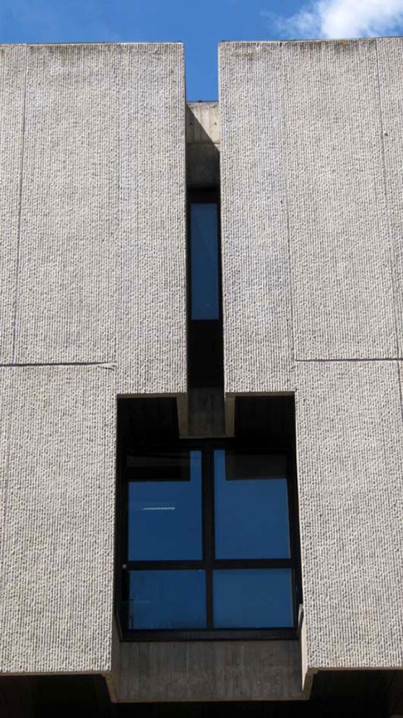 Particolare fronte est