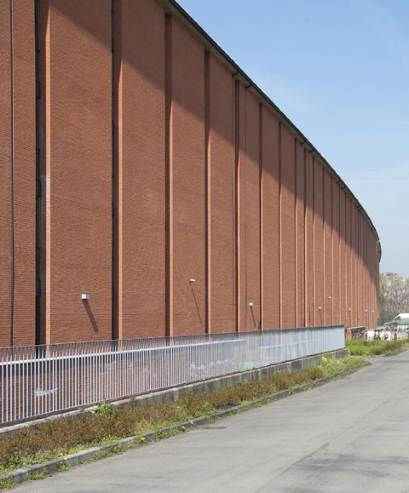 Dettaglio della parete incurvata