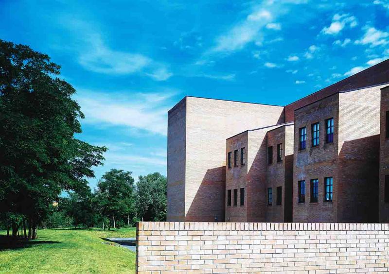 Il fronte laterale con le 