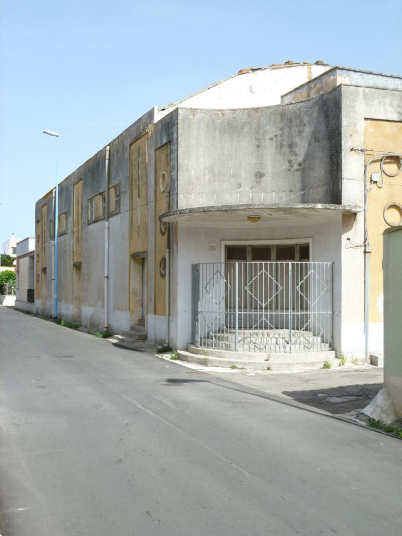 Ingresso su angolo tra Via Tamborino e Via Giuseppe Mazzini