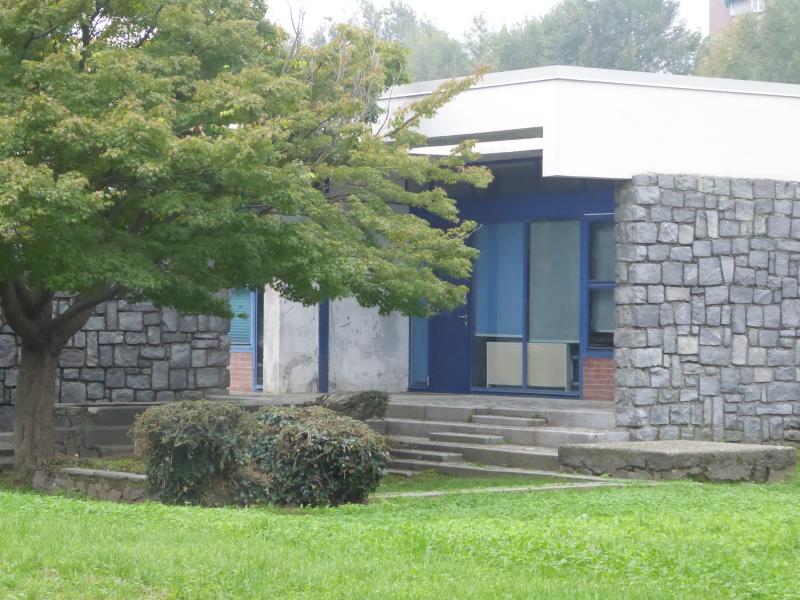 Veduta esterna del complesso scolastico, fronte est, 2019 