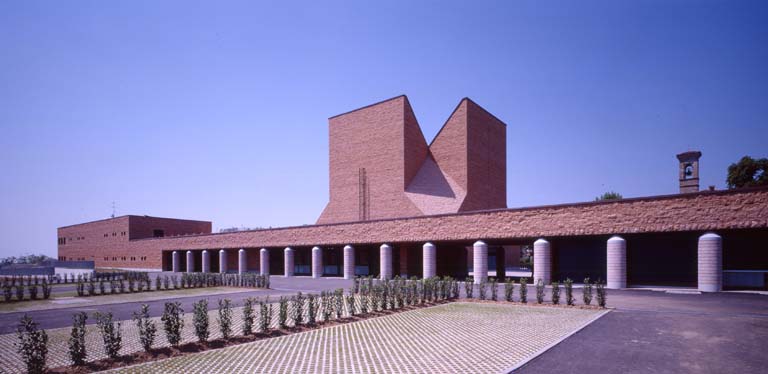 Complesso della chiesa e del centro pastorale Giovanni XXIII, Seriate