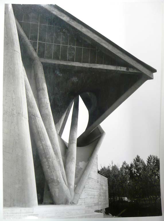 Chiesa della Beata Vergine Immacolata, Longuelo. Stampa fotografica b/n. 