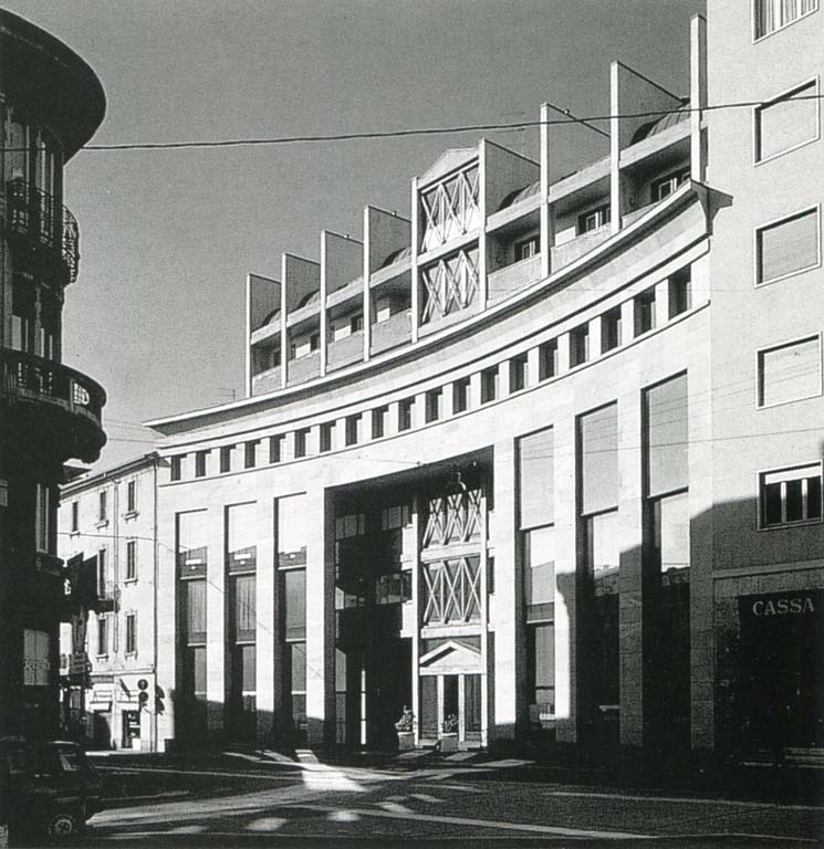 Casa Margiotta, Bergamo. Facciata su strada. Stampa fotografica b/n. 
