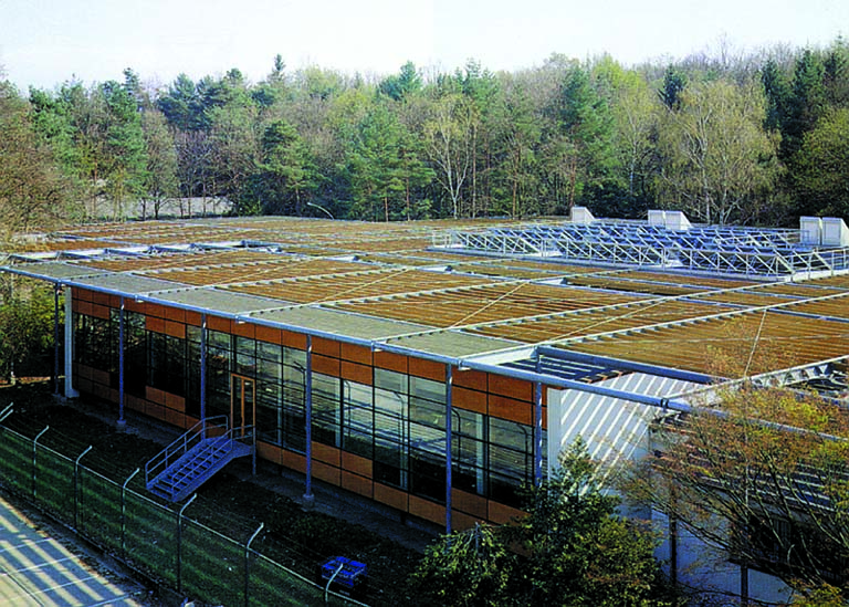 Ristrutturazione edificio 8 all'Ecocentre, Ispra. Vista dall'alto