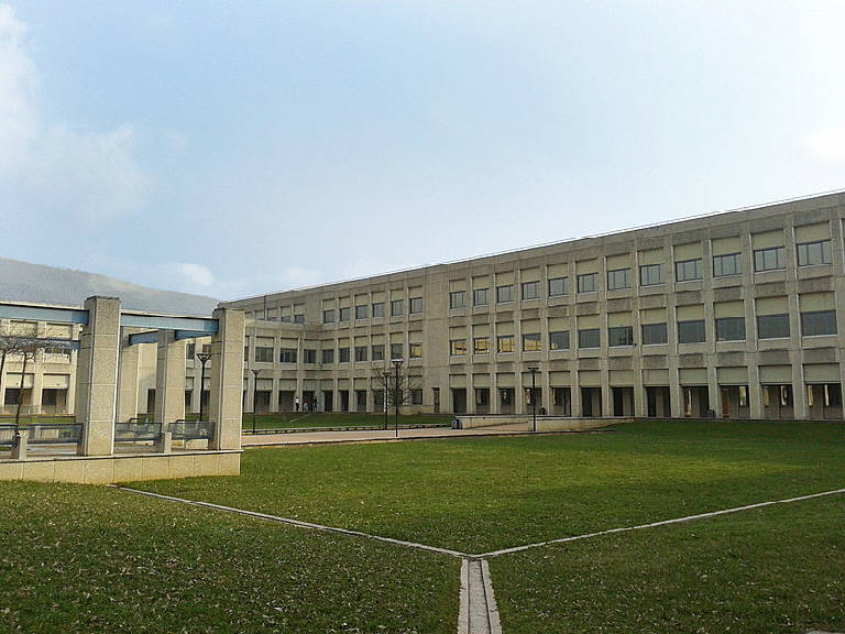 Nuova sede con aule e laboratori, 1992