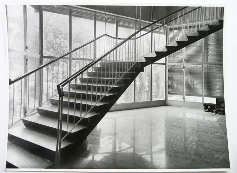 Casa Colombo, Bergamo. Scala principale. Stampa fotografica b/n.