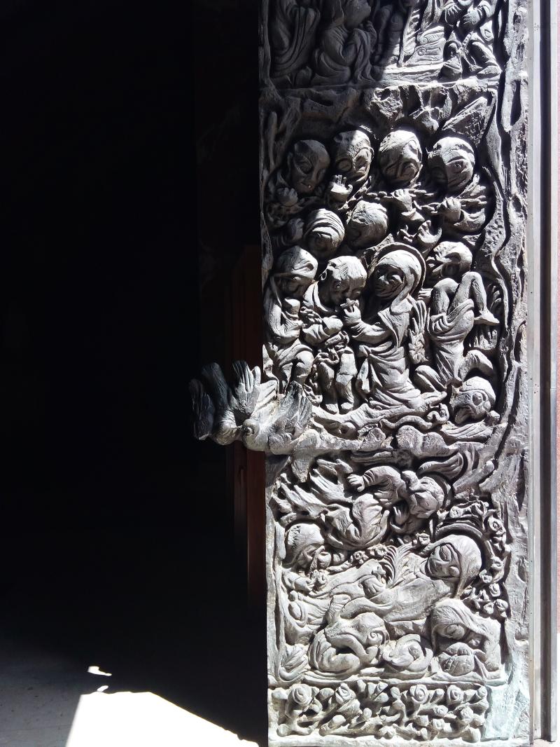 Particolare portale d’ingresso