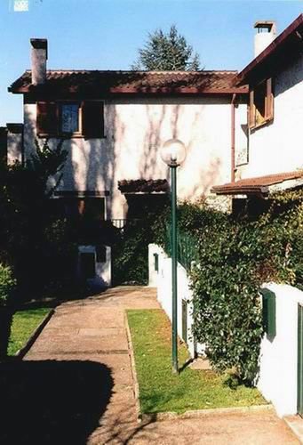 Vialetto di accesso alle case