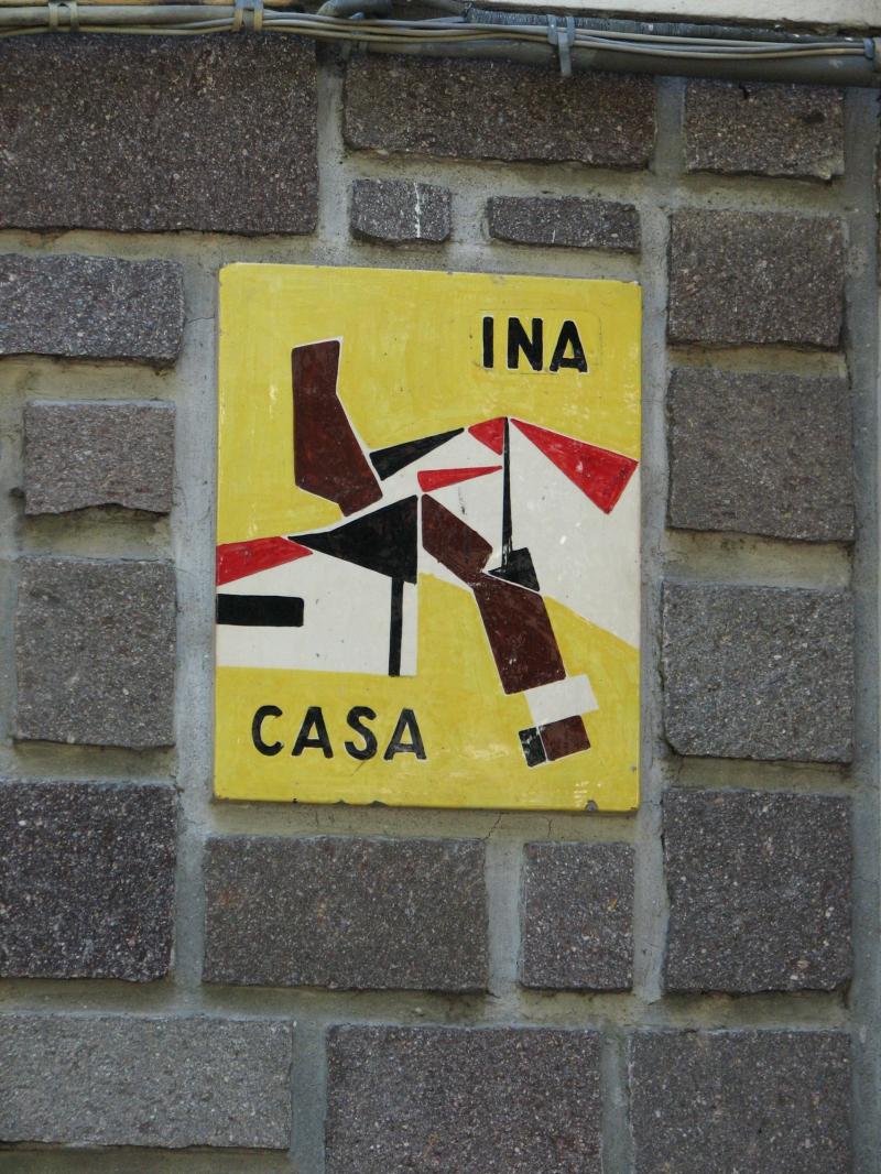 dettaglio piastrella INA CASA