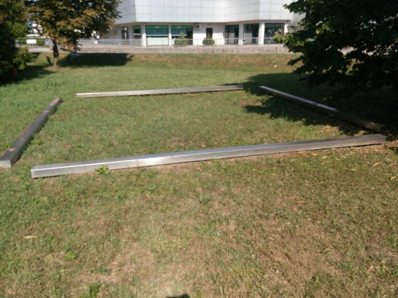 AG Fronzoni, L'infinito è un quadrato senza angoli, 2003