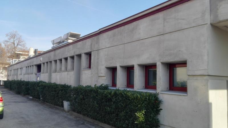 fronte laterale dell'Ufficio Postale