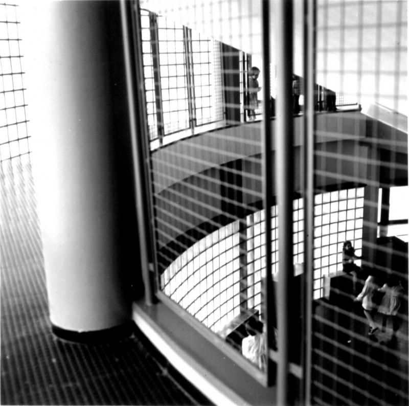 15. Vista del ballatoio interno sul refettorio