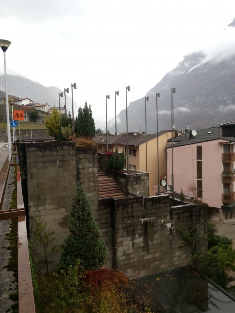 Gradinate Sartori, vista da via Manzoni