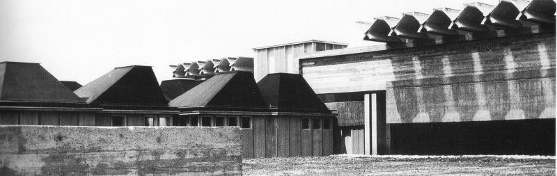 Fabbrica di maglieria, l'innesto tra lo stabilimento e le casette (da Mulazzani 2004)