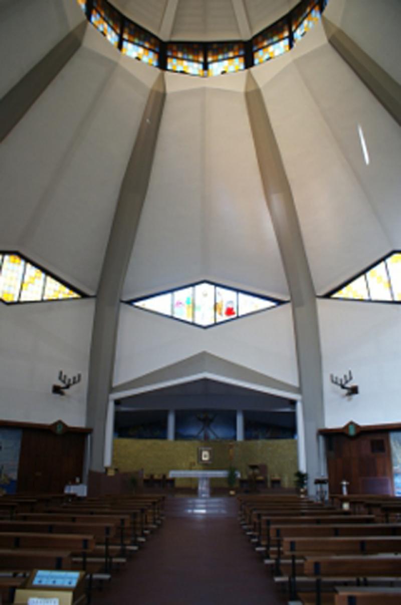 particolare interno chiesa